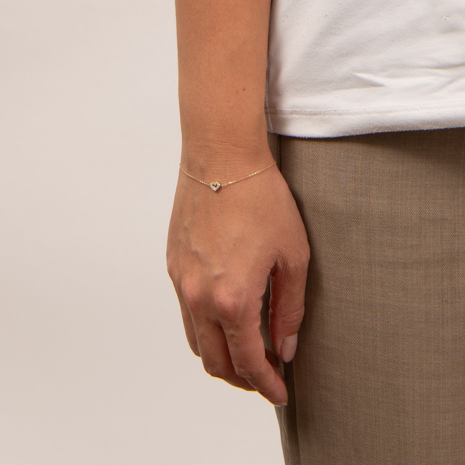 DETAIL254426